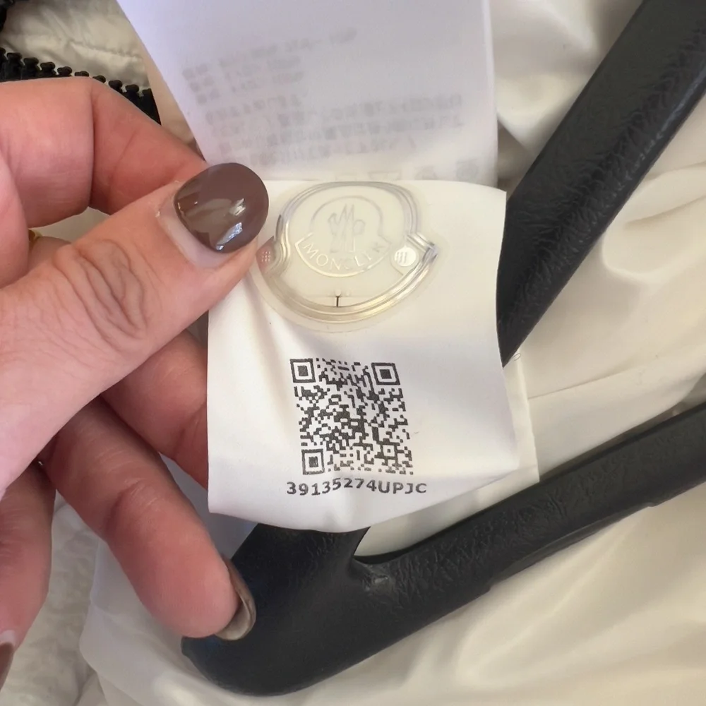 Moncler White Moka Guibbotto Down/Puffer coat NWT - Picture 2 of 7